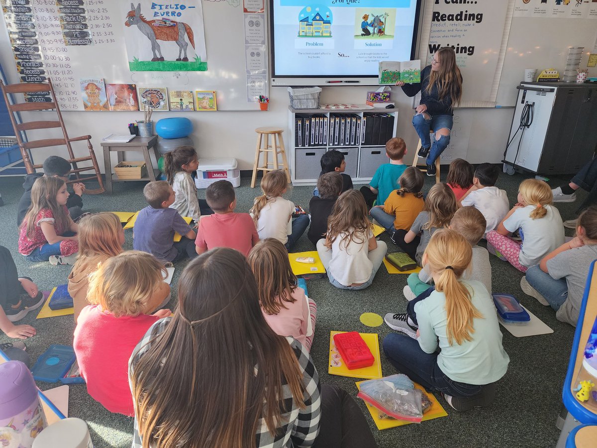 dustinlee62's tweet photo. I love it when #PBHS students have the opportunity to interact with #PBES! students. The Spanish III class taught about El Biblioburro to the 1st graders. Thanks firsties for letting us come! https://t.co/O1LQ48oOAk