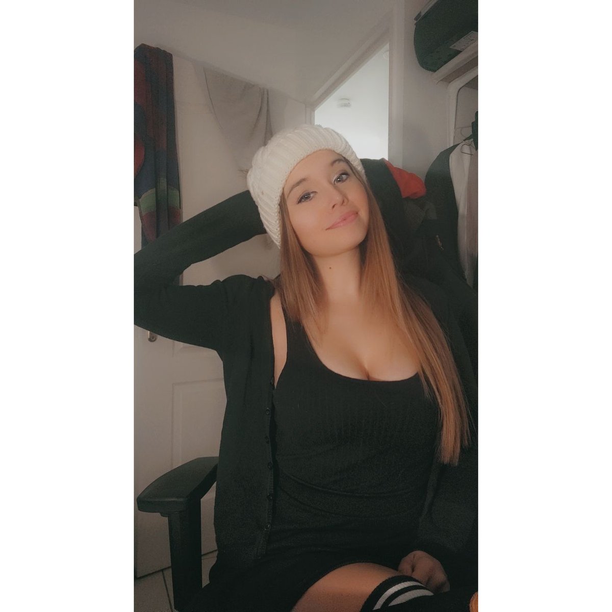 Chaton Cosmique tweet media