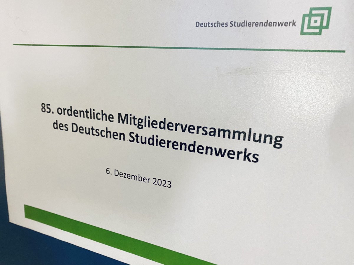 Christian Lindner spitzt schon den Rotstift für Kürzungen im Bildungs- und Sozialbudget. Da kommt der Appell der Mitgliederversammlung des @DSW_Tweet gerade recht: Her mit einer beherzten #BAfoeG-Reform, liebe #Ampel - jetzt erst recht! 👉 studierendenwerke.de/beitrag/fuer-e…