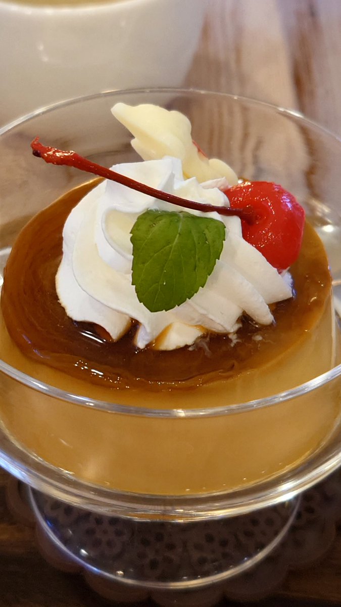 Guririn777's tweet photo. #DCafe
 #パンケーキ
 #昔ながらのプリン
 #北軽井沢 https://t.co/rzLR7KfxeN