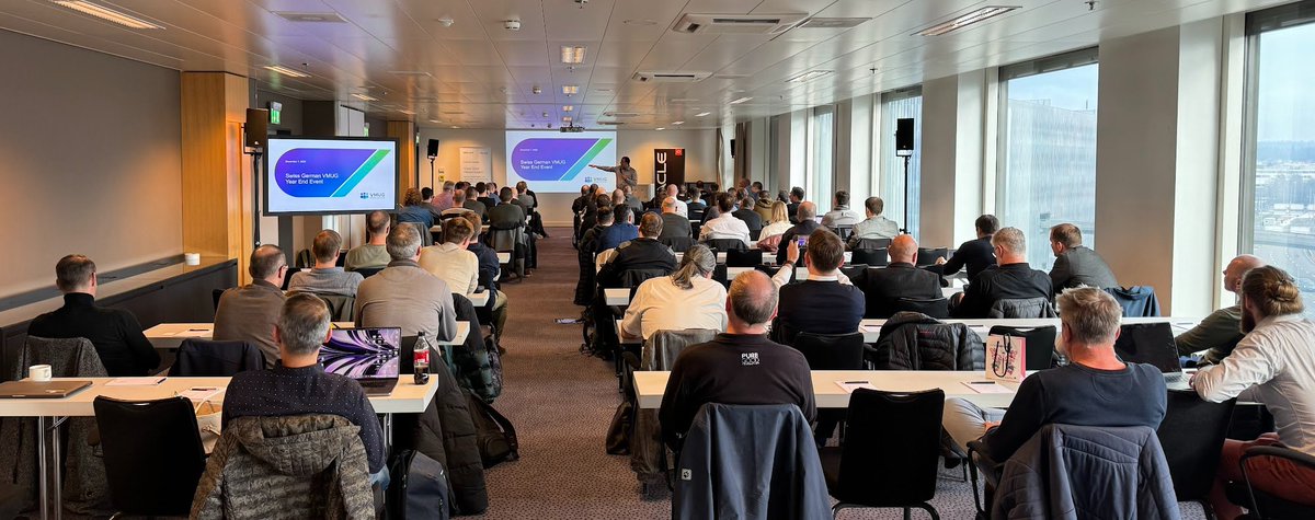 _michaelrebmann's tweet image. Full house at the @SwissGermanVMUG here in Zürich 😍 #vmug #vmware #vexpert