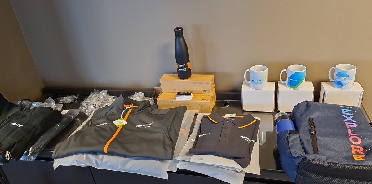 _michaelrebmann's tweet image. Full house at the @SwissGermanVMUG here in Zürich 😍 #vmug #vmware #vexpert