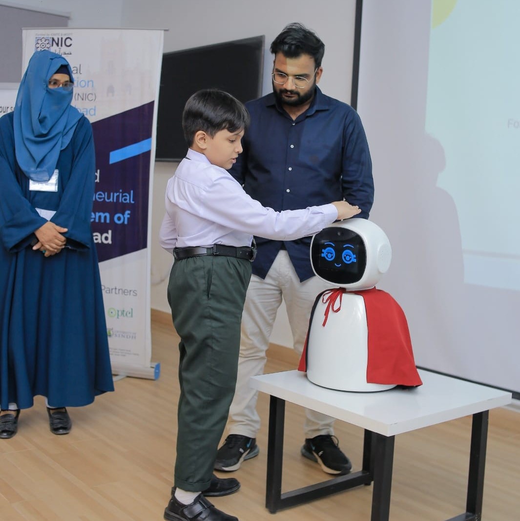 haprowrobotics's tweet photo. TimTim at Genius World, An Autistic Genius School, Hyderabad.

#autism #Haprow #growth #happiness https://t.co/dNORtCPjzw