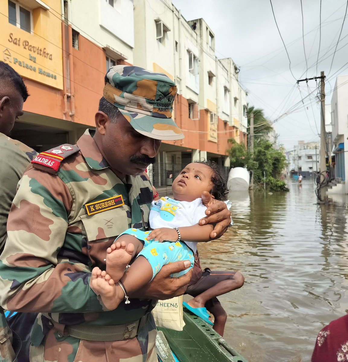 Salute to Indian Army 🇮🇳

#ChennaiFloods2023 #ChennaiRains #CycloneMichaung #ChennaiFlood #ChennaiRains #ChennaiRains2023 #chennaicyclone