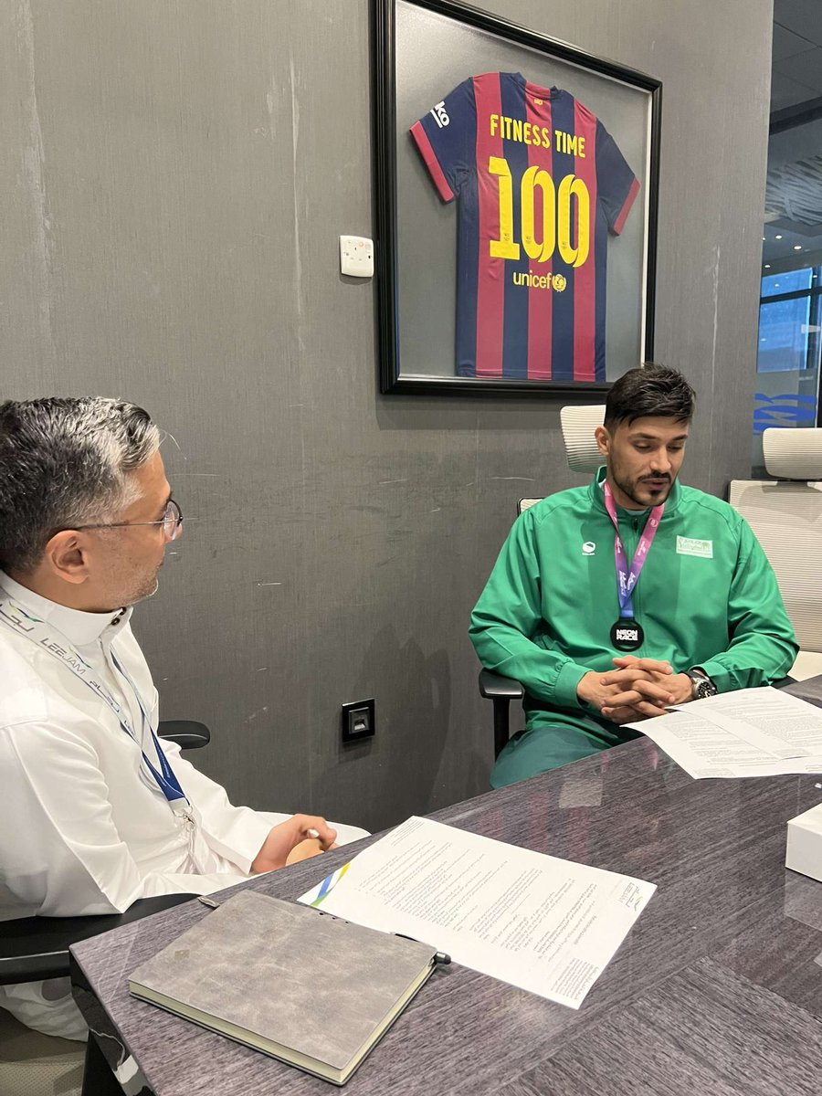 nw_w10's tweet photo. توفيق من الله عز وجل ،  تم عقد اتفاقية تعاون في برنامج سفراء وقت اللياقة وأكون ممثل لهذا الكيان الرياضي العريق شكرا على ثقتكم شركة وقت اللياقة 
@FitnessTimeSA @AbdulazizDalhi 
#السعوديه_لم_تكن_مستعمره https://t.co/T99Dwe4ipu