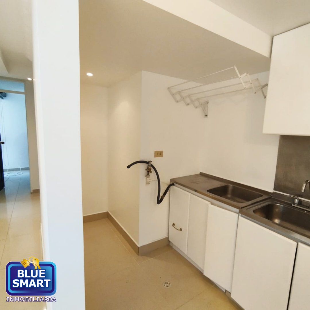 BlueSmartPrin's tweet image. ¡Se ARRIENDA Apartamento en el Barrio Primavera! 🏡🌆

Maravilloso apartamento en arriendo ubicado en el hermoso sector de La Primavera, ideal para aquellos que buscan confort y practicidad. 

💲Canon: 1.400.000
📱wa.me/573152594654