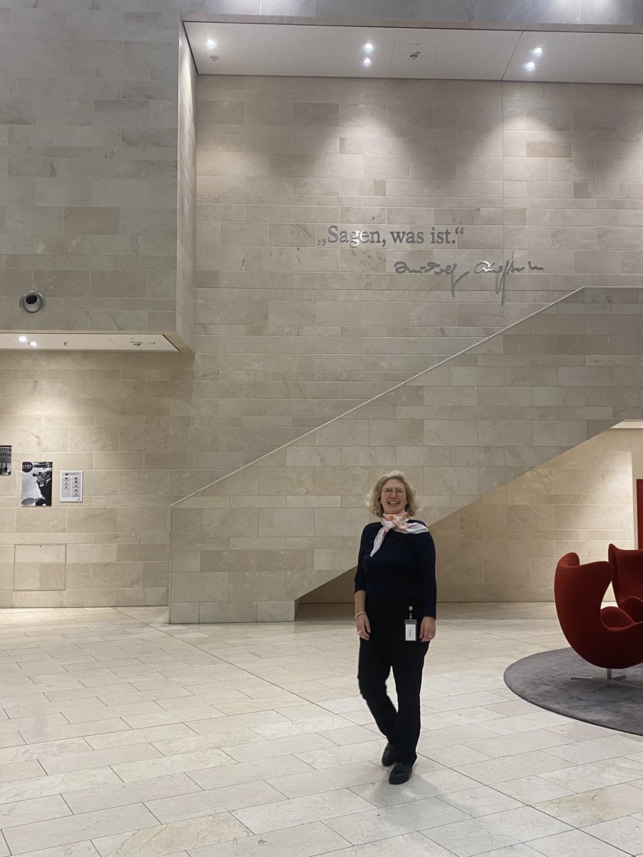 Sarah Heuberger (@sarahheubi) on Twitter photo Seit ein paar Tagen bin ich Redakteurin beim <a href="/manager_magazin/">manager magazin</a>! Schreibe weiterhin über Startups und Tech, spannende Tipps und Hinweise also jederzeit gern an:
sarah.heuberger@manager-magazin.de
Threema: 8K7TNHBS Seit ein paar Tagen bin ich Redakteurin beim <a href="/manager_magazin/">manager magazin</a>! Schreibe weiterhin über Startups und Tech, spannende Tipps und Hinweise also jederzeit gern an:
sarah.heuberger@manager-magazin.de
Threema: 8K7TNHBS