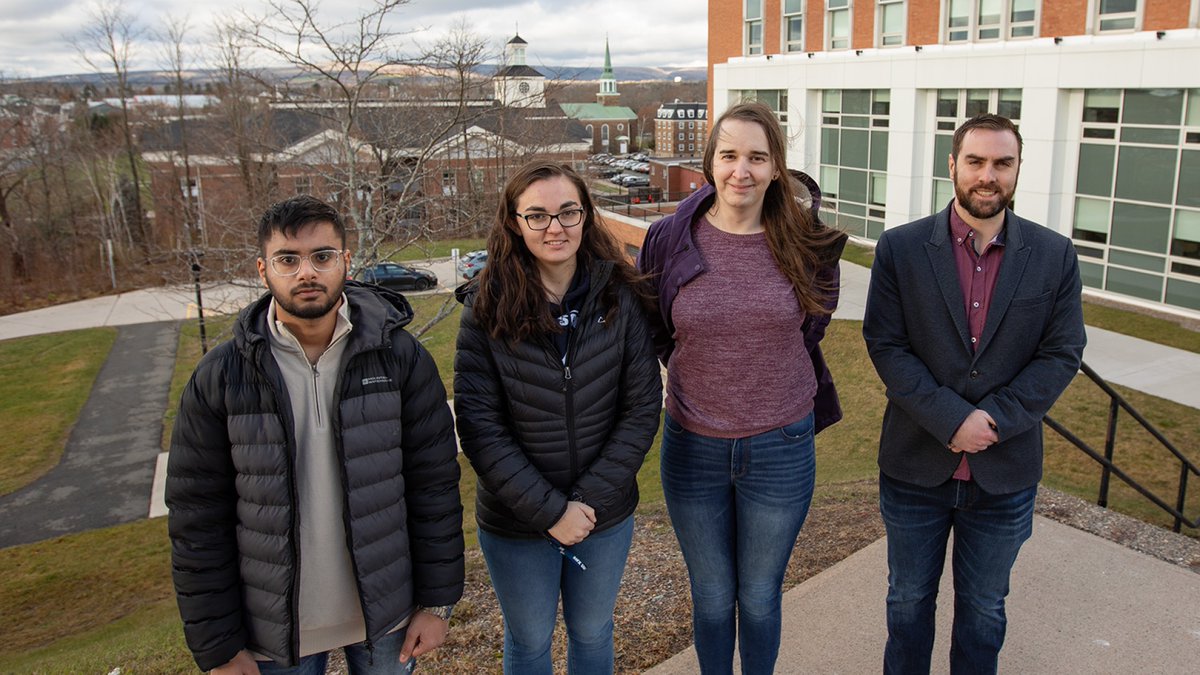 Two teams of StFX computer science students gained valuable skills and tested their knowledge when they competed recently in the International Collegiate Programming Contest (ICPC) for the Northeaster North American region. Learn more: stfx.ca/news/computer-…