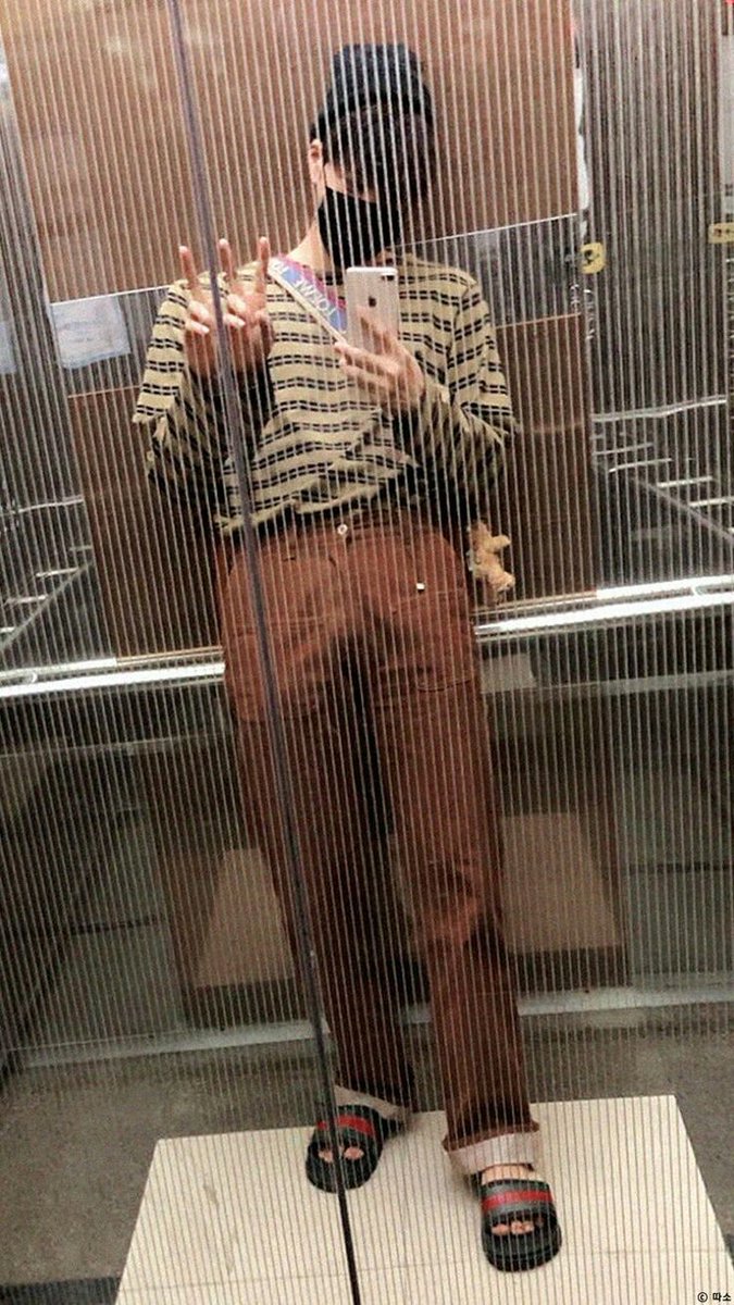 RyanNik0's tweet photo. سلکا دوممم
امشب تو عکسام هرچی گشتم همش با کای ست میشدم😌❤️
#EXOLSelcaDay
#EXO #EXOL @weareoneEXO
@B_hundred_Hyun @layzhang https://t.co/Ar21QqOMOM
