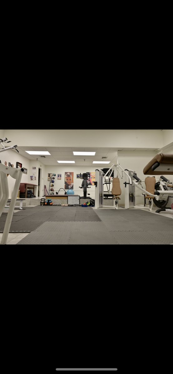 misheldavisDJ's tweet photo. Are you a Personal Trainer looking for a quiet, clean and professional gym to train your clients at?

I have a private gym located in the Medical District 2160 W. Charleston Blvd s# G and am renting it out for only $30 an hour. https://t.co/I9dEr13aPO
