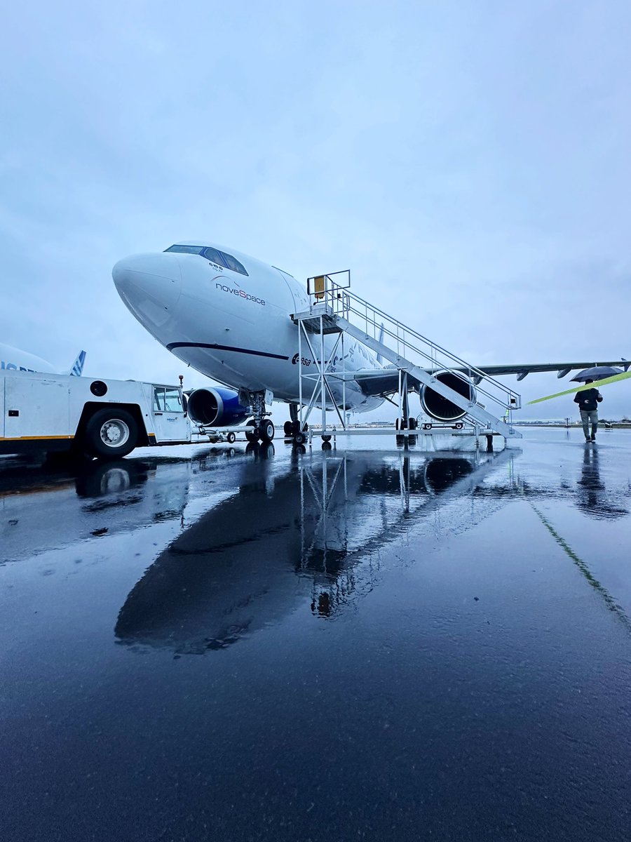 Air ZeroG ✈️ tweet media