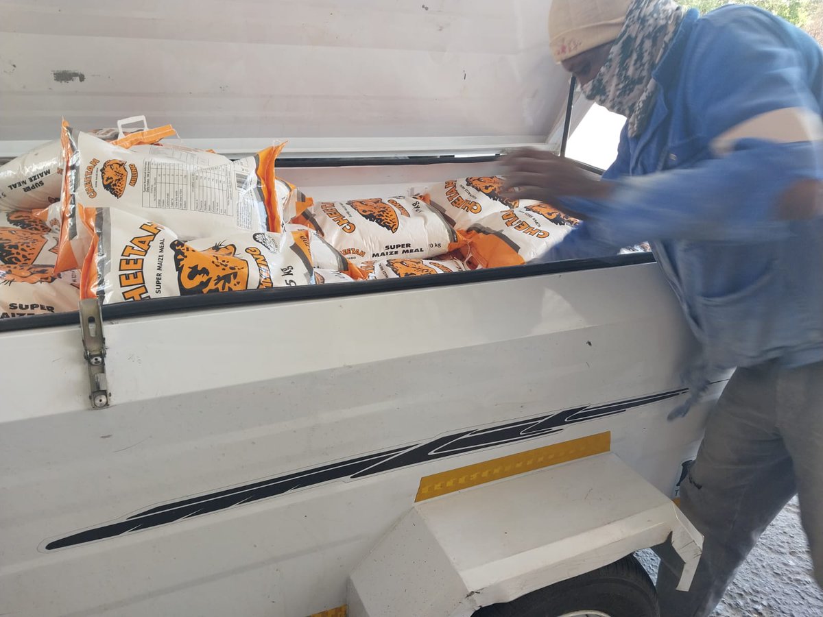 LifewayLtd's tweet photo. Maize meal for tuckshops

We deliver both in free state and Gauteng

Get in touch with us on 0718583953 https://t.co/9P2wnE9uiW