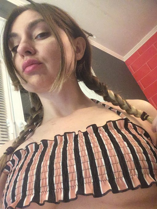 Online right now at Chaturbate https://t.co/5vJD8dTPIE https://t.co/uAtpRi4vjr<a href="/tag/onmfc"class="tags"><span>#onmfc</span></a>