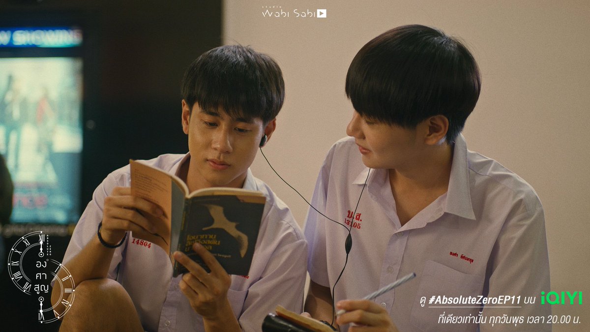 krishnanaidu98's tweet photo. #AbsoluteZeroEP11..the universe is hellbent on bringing them together, even though fate wants to separate them..I don't understand what's the use of separating them by time or tide,since they reunite in every timeline..Suan & Ongsa can survive without each other,that is obvious😥 https://t.co/3Gg8UJYvsG