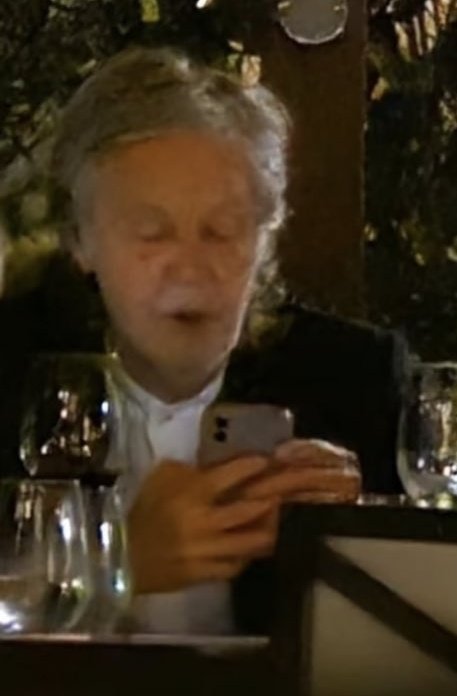 Pescando por algún vago que remate su entrada de the cure x cualquier 120 👀