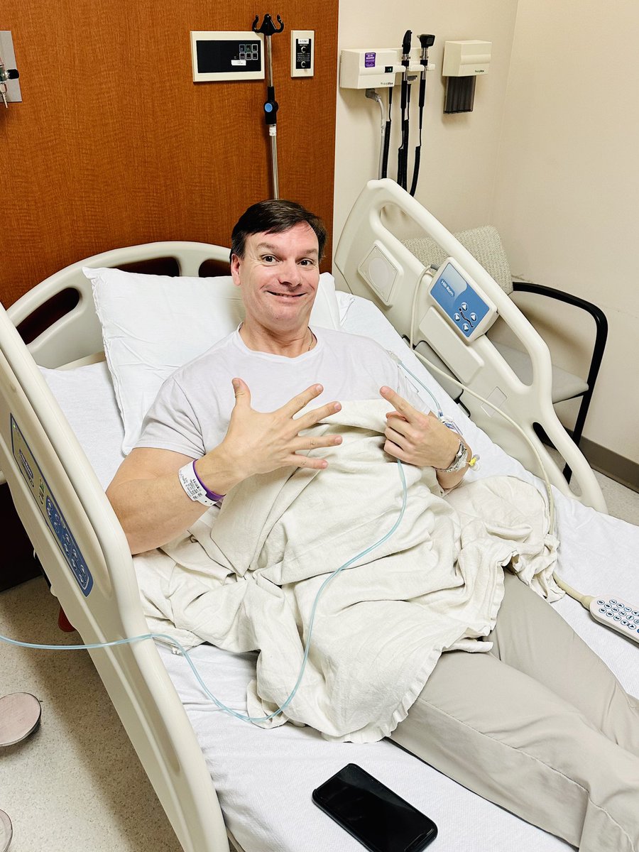 In Houston today getting my 6th infusion at MDA
Tomorrow I’ll be home to call a game in the Dome #kickcancersass #LHSAAprepclassic #wwl