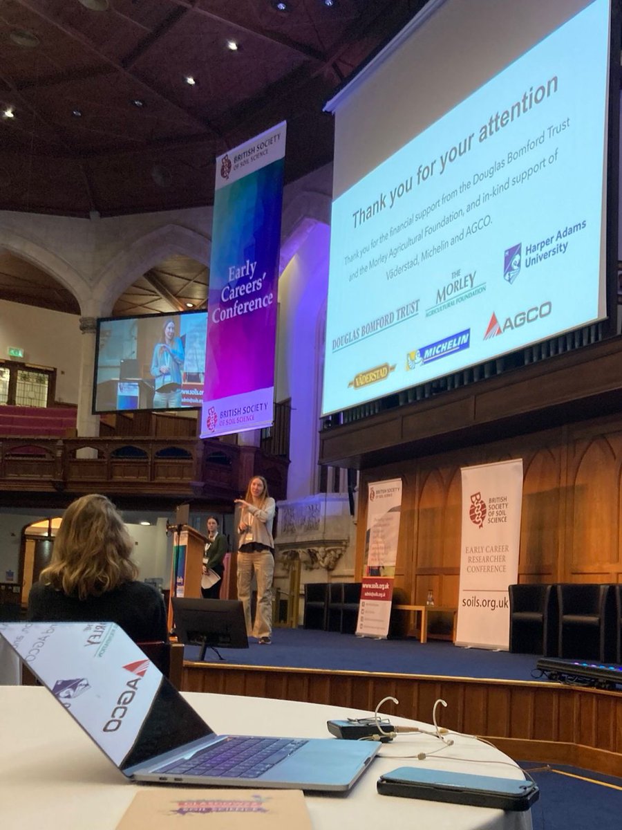 I enjoyed presenting my work on the long-term effects of traffic and tillage on #soilcarbon 🚜🌾from <a href="/HarperAdamsUni/">Harper Adams University</a> <a href="/naked_barley/">Edward Dickin</a> at the BSSS Early Career's conference in Belfast <a href="/ECSoil_Sci/">BSSS Early Careers</a>. It was great to see many familiar faces and meet new people in a packed 4 days.