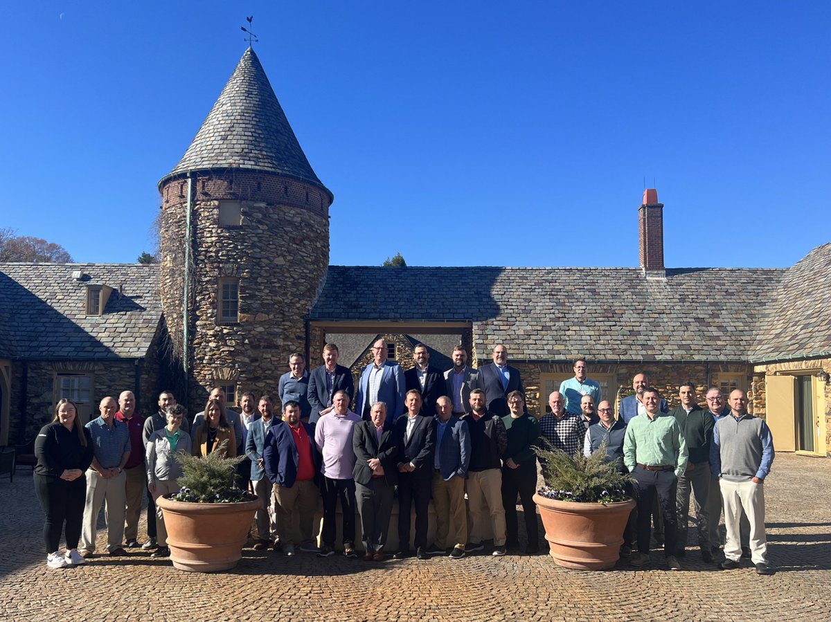 Golfdom's tweet photo. It has been an amazing week so far at @SyngentaTurf’s #SBI23! 

We’ve had the opportunity to see some familiar faces and meet plenty of new ones. Looking forward to the round table discussions tonight!

(Photos: Golfdom staff) https://t.co/eQQmSvm2qG