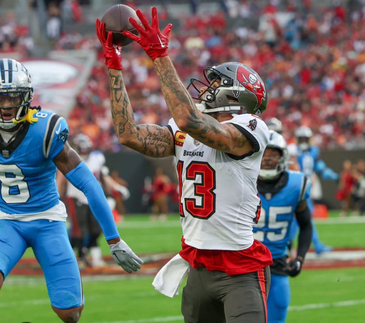 SystemProfits99's tweet image. Is Mike Evans the most underrated player in NFL History?

744 Receptions
11,437 Receiving Yards
91 TD
(10) 1000+ yd seasons in first 10 yrs

More Catches/Receiving yds at age 30 than Jerry Rice

Only 1 All-Pro Selection
Only 4 Pro Bowls

@Buccaneers
@TomBrady
@bakermayfield
#NFL
