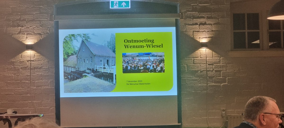 Jeff026's tweet photo. De @raadapeldoorn op dorpsbezoek in Wenum Wiesel, waar de WWNNA 100 jaar bestaat! https://t.co/W6LlV8kSGL