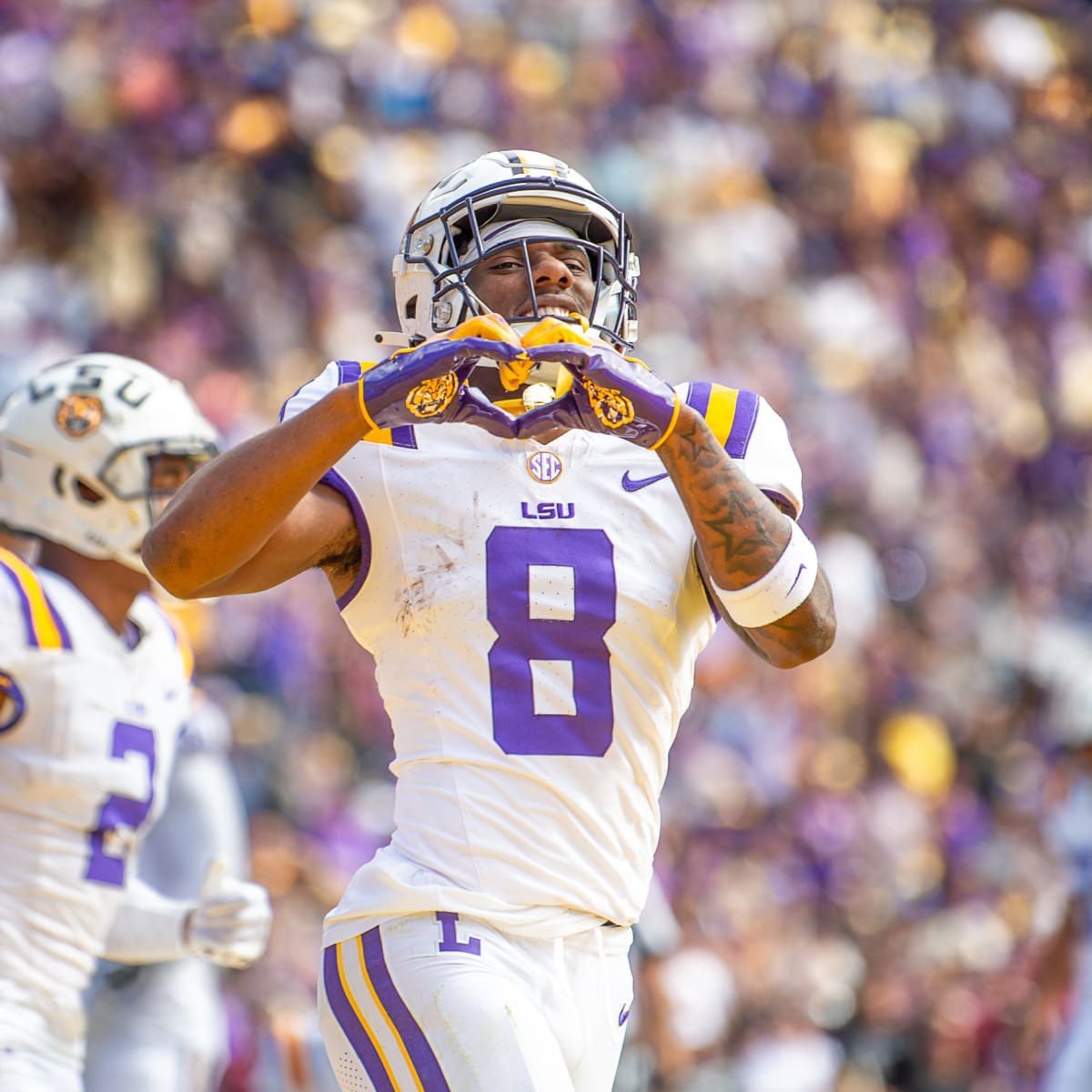 Blessed to receive an Offer from my dream school, Louisiana state university 💜💛 #GoTigers #AGTG🙏🏽 @SteepDiesel @TheCribSouthFLA @ChadSimmons_ @D2Dperformance