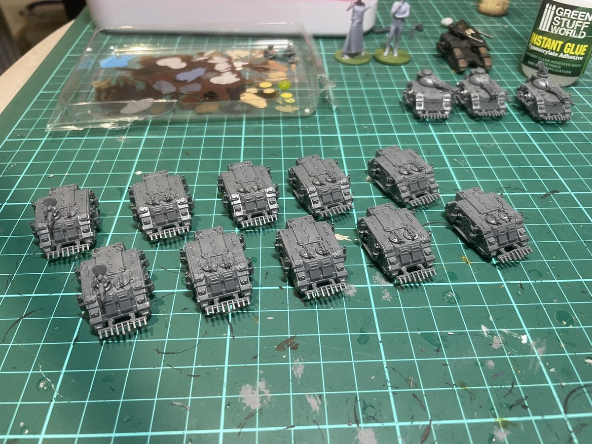talkheresy's tweet photo. Done, and somehow without an RSI flareup.

#horusheresy #30k #imperialis #gamesworkshop #40exhausts https://t.co/60ySI3pxCq