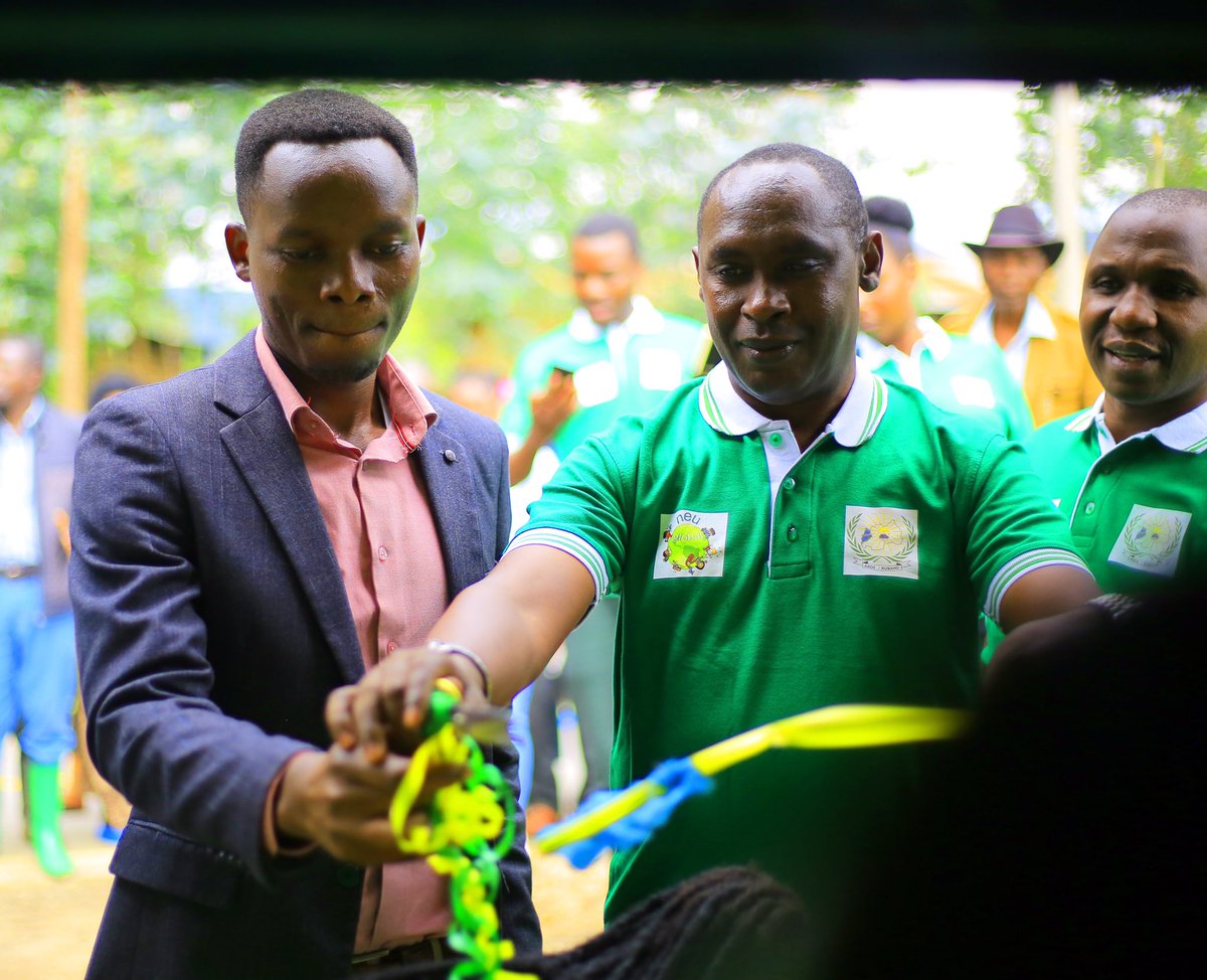 ardekubaho_rw's tweet photo. Today ARDE/KUBAHO in partnership with #Nancy #Uslan 's #NEUGLOBAL inaugurated water infrastructures completed in @MusanzeDistrict , Kinigi sector , Nyabigoma and Kaguhu cells.
These infrastructures include Two public water kiosks and one water tap for Nyabitsinde primary school https://t.co/FO0RjyAqec