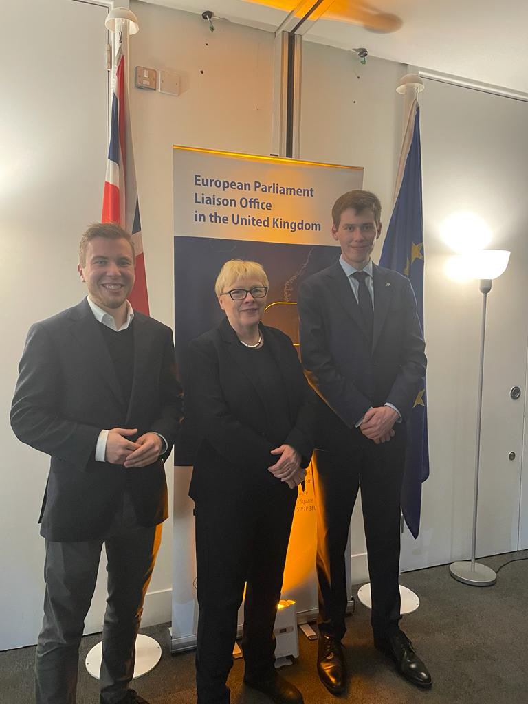 Tom Matthew tweet media