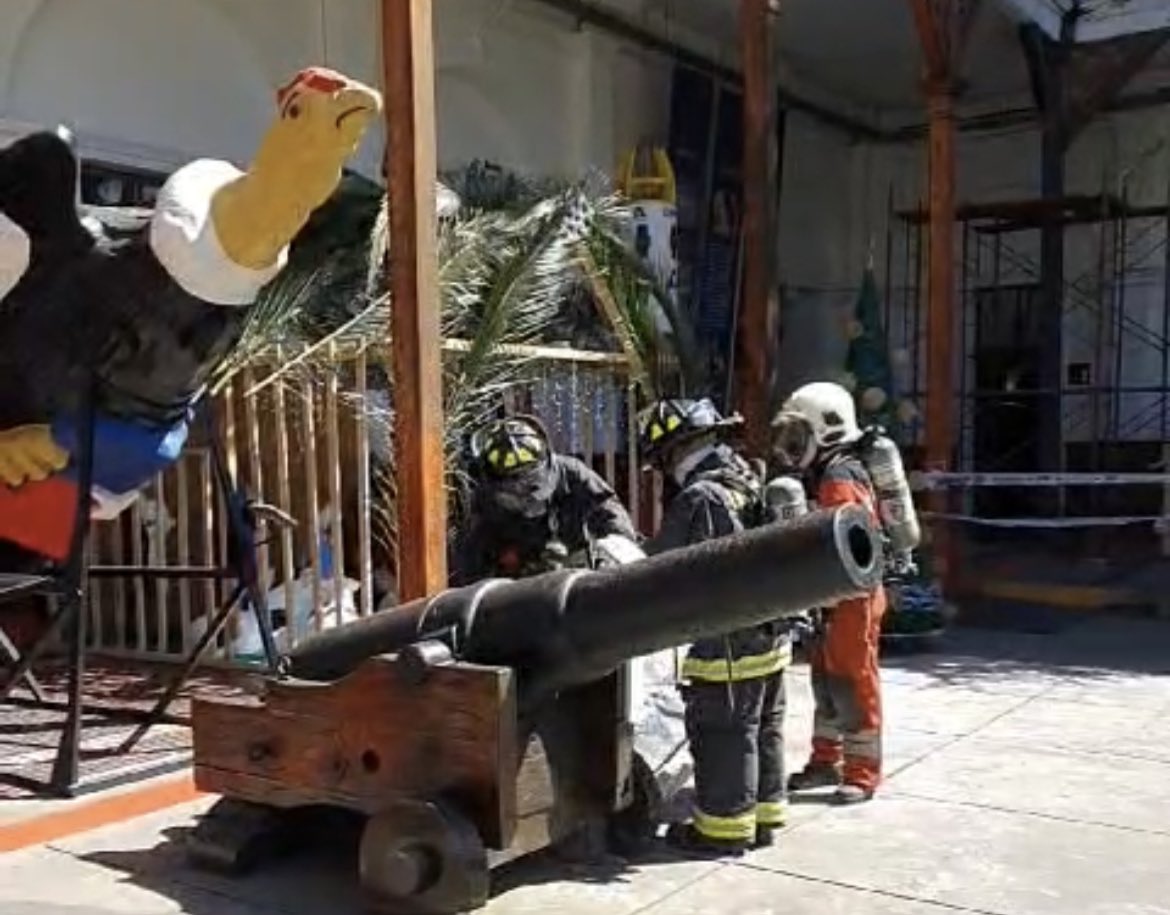 Bomberos Valparaíso tweet media