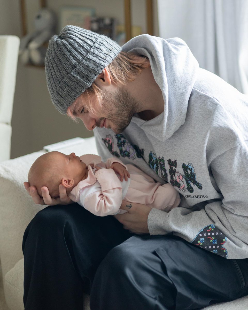 BIENVENIDA AL MUNDO BABY CLIFFORD 

Conozcan a Lua 💕