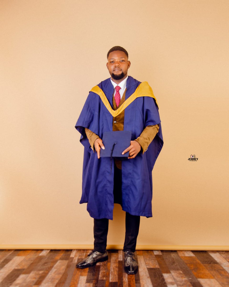 Aganusliding's tweet photo. 🎓 #OAUTwitter https://t.co/VjLTBum4q8