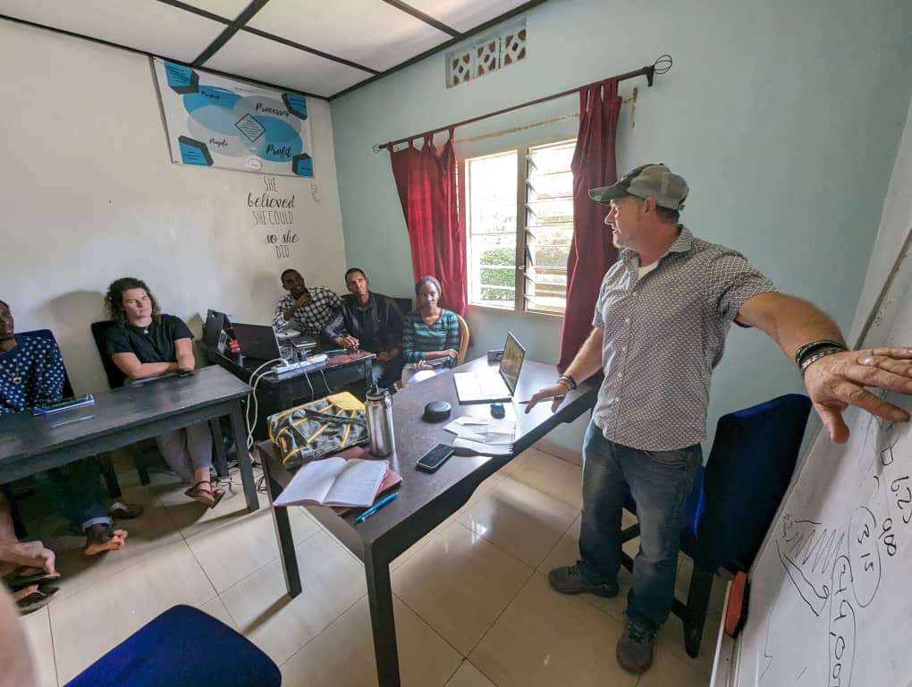 CryptoChicken7's tweet image. @blinkbtc In Rwanda Africa for a month , just taught an intro course on #Bitcoin and Lightning to some eager entrepreneurs
Onboarded 8 to the @blinkbtc wallet. Sent each of them $5 in Satoshi's to pass around to each other..smiles all around! Great user friendly wallet
Lets GO!
