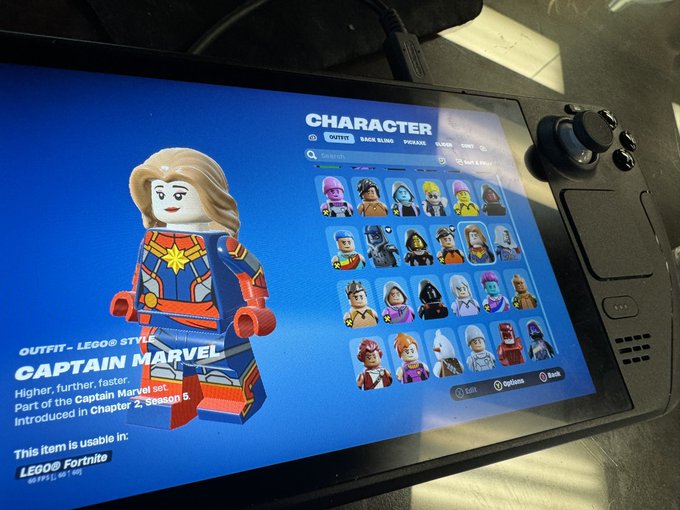 Oh my GOD it&rsquo;s real!!! #LEGOFortnite https://t.co/75ZiWR5xiA<a href="/tag/legofortnite"class="tags">#LEGOFortnite</a>