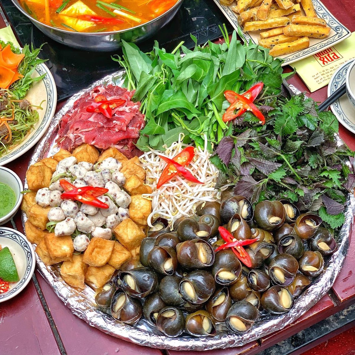 baothang8893's tweet photo. Lẩu ốc đêm!!! https://t.co/a3kHOVIU2F