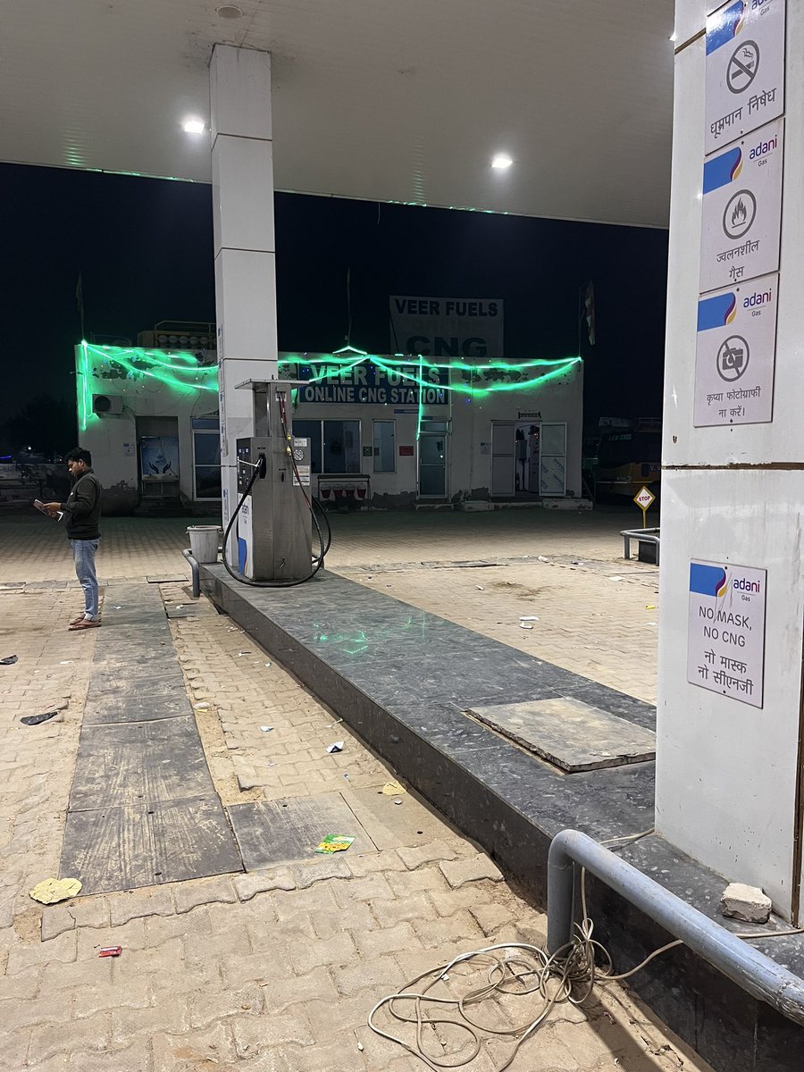 preetiand's tweet photo. Such dirty outlets for CNG sale! Is this truly the famous ADANI’S outlet? A very poor experience! 
@gautam_adani @AdaniOnline https://t.co/Uw7Nu77vk4