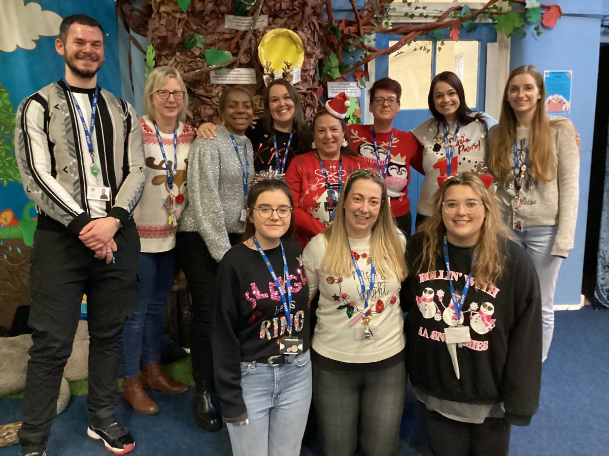 Porchester are proudly wearing our Christmas jumpers for Save the Children. We are definitely in the festive spirit. <a href="/FlyingHighTrust/">Flying High Partnership</a> #ChristmasJumperDay