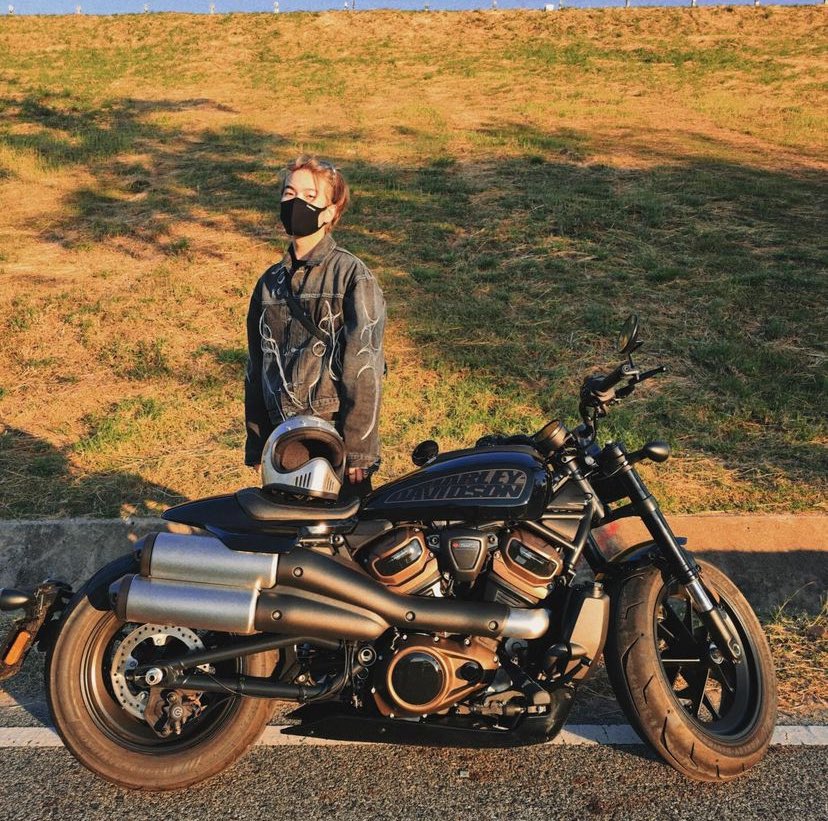 Build_FamilyFC's tweet photo. IG update [07122023]  Wanna Ride? 🏍️🌻

#BuildJakapan @JakeB4rever 
#Beyourluve https://t.co/miquLwgvuS