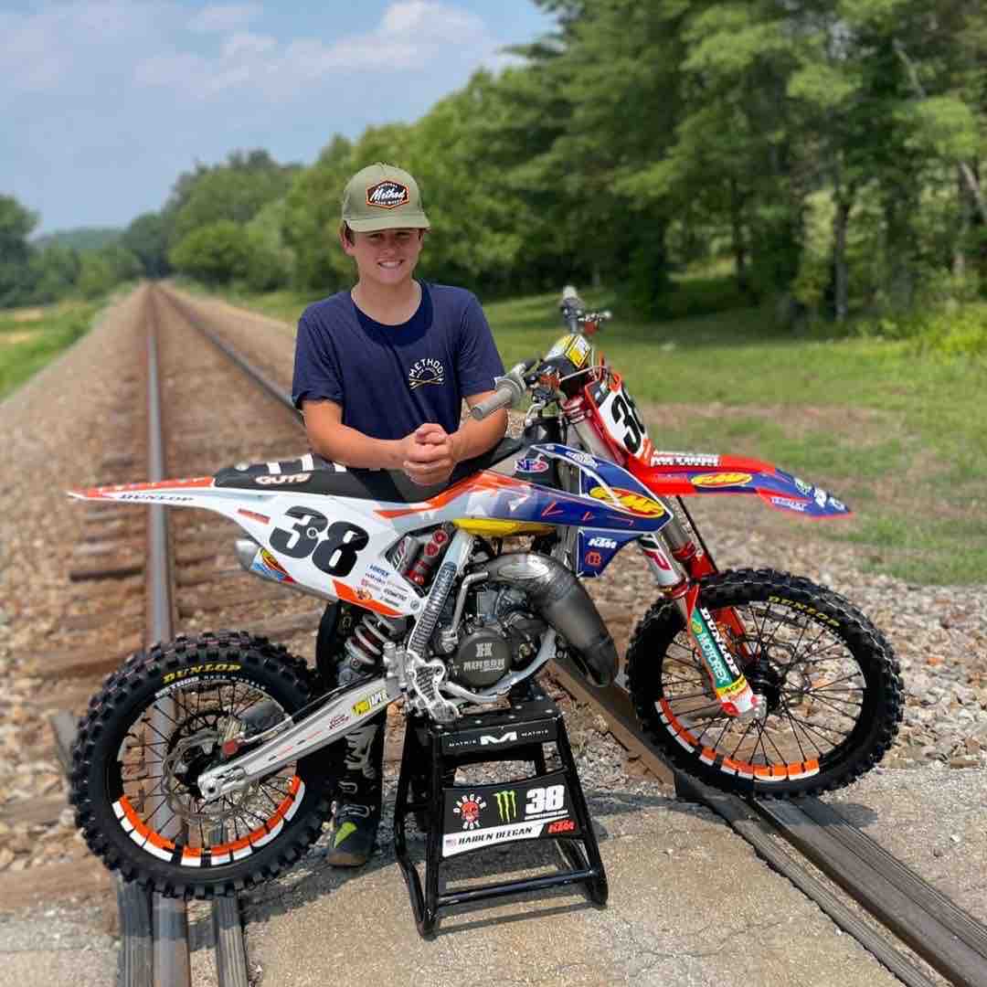 RideDunlop's tweet photo. Throwback to the @briandeegan38 @t_vrba built Supermini for @dangerboydeegan 🔥
#RideDunlop #RaceDunlop #TeamDunlop #DunlopFamily #Supermini #dirtbikes #ThrowbackThursday https://t.co/zAEQfbm54m