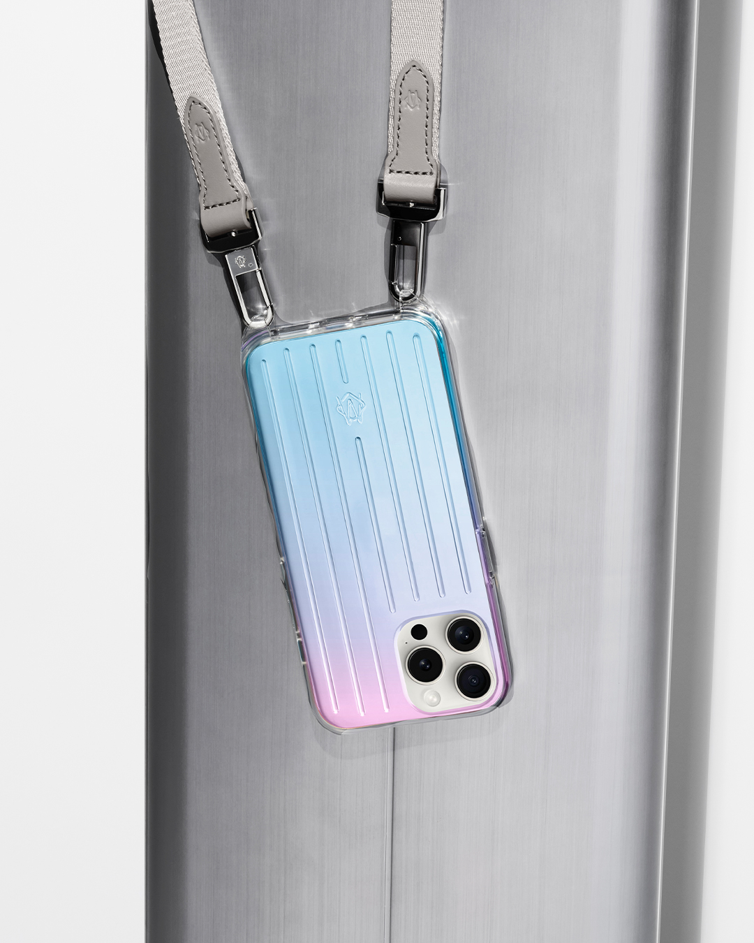 RIMOWA iPhone15 ProMaxケース オーロラストライプ Acquire | Rimowa releases its cases for the iPhone 15 Pro