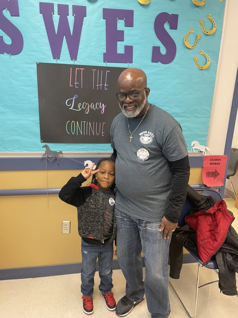 jsojuro's tweet photo. @SWEStangs Welcoming our first WATCH DOG 🐶!!! We are so glad to have you! #SWESuccess #SPSCreatesAchievers https://t.co/CyNxJU1iqf
