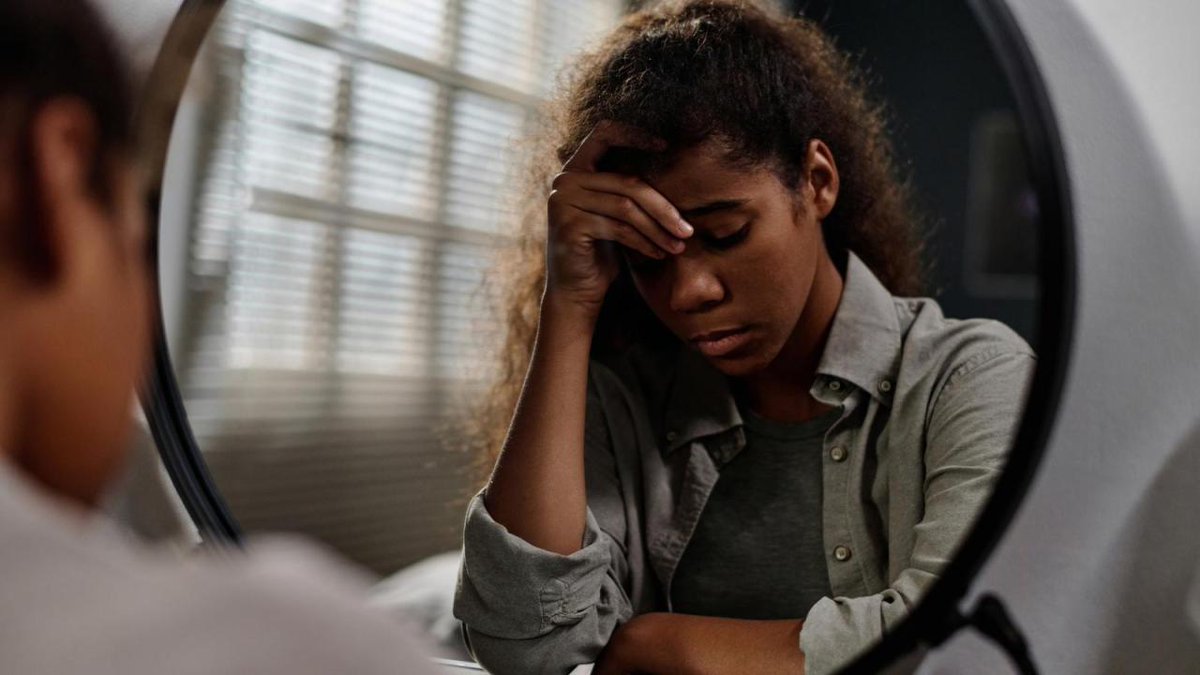 New research highlights a concerning rise in suicides among young Black females in the U.S., especially in their mid-twenties. This underscores the critical need for tailored support during this crucial period. @epi_kerrykeyes @CUEpidemiology ow.ly/PUNV50QgkR3