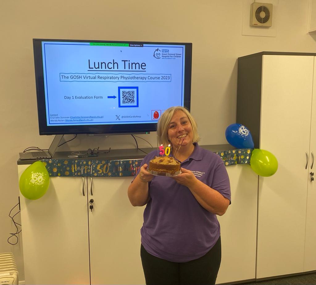 LPTDianaPhysio's tweet image. Happy Birthday @ClumsyJen ! Celebrating in style with cake and a course 😋 #thebig5-0