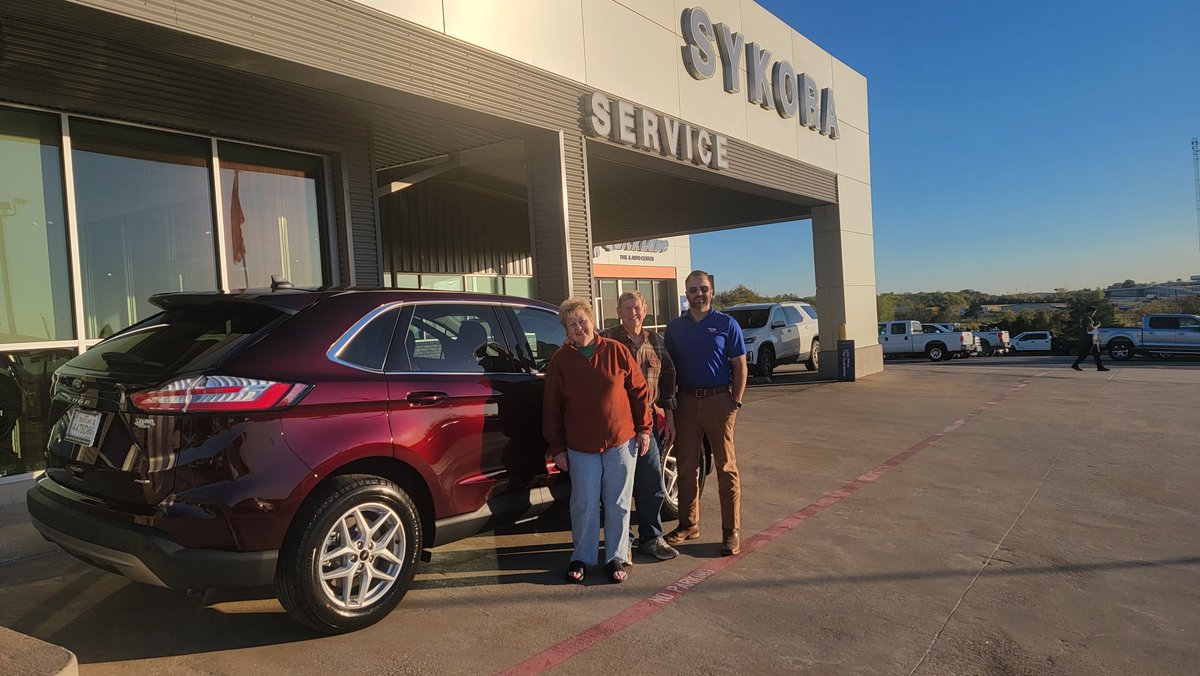 Sykora_Ford's tweet photo. Congratulations to the Carters on their new 2024 Edge! Thank you for the continued business, it was a genuine pleasure helping you with your new SUV! https://t.co/A4kKg69k3c