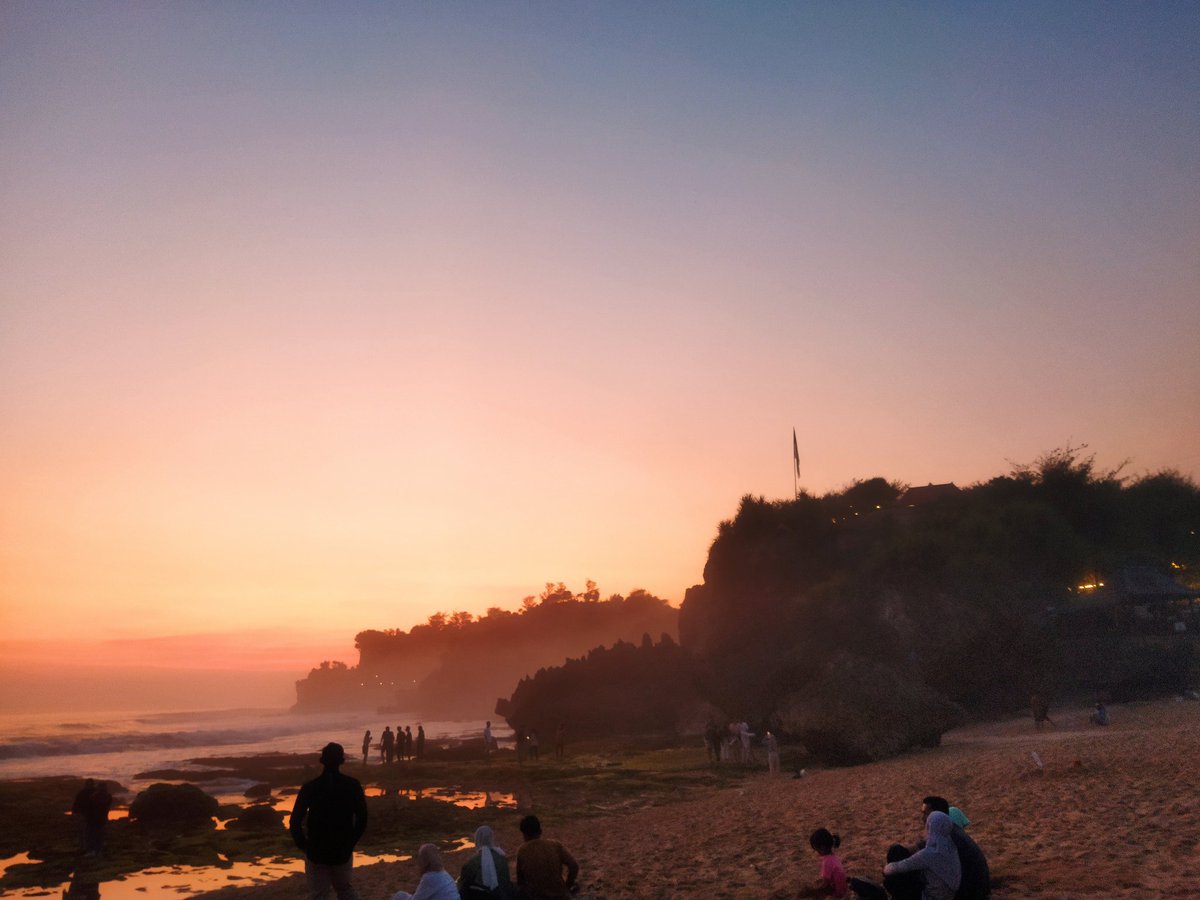 starunic's tweet photo. Jogja dan seluruh kenangannya.. 

- https://t.co/S9MdktFvOL