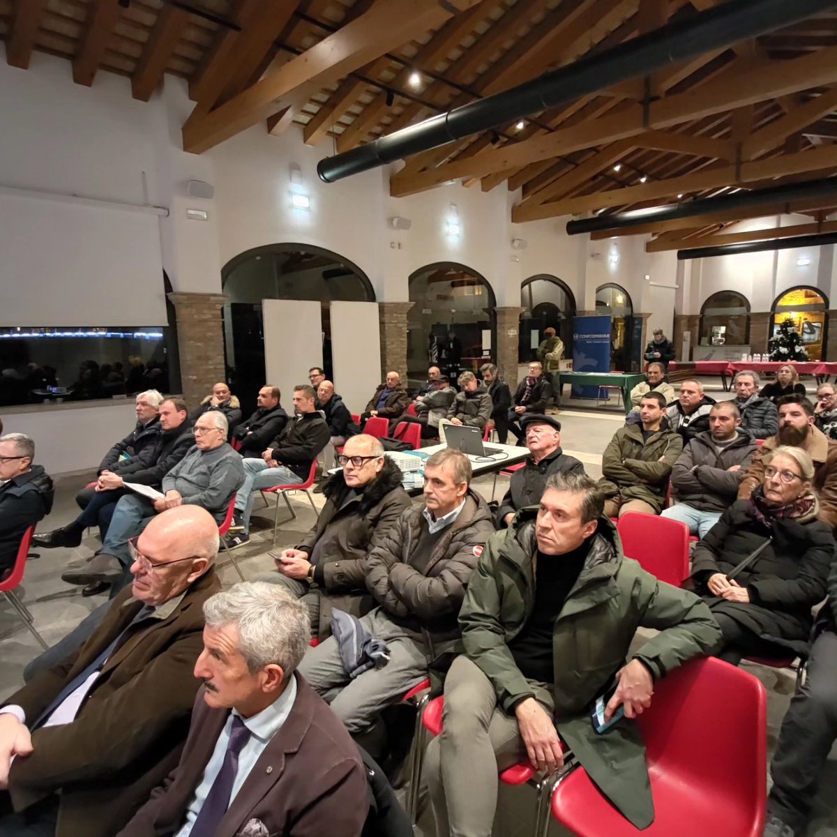 Concluso progetto su pesca sostenibile con una partecipata iniziativa alla presenza dell' assessore regionale Stefano Zannier. Il progetto UPI finanziato dal FEAMP 2014-2020
#feamp #maranolagunare