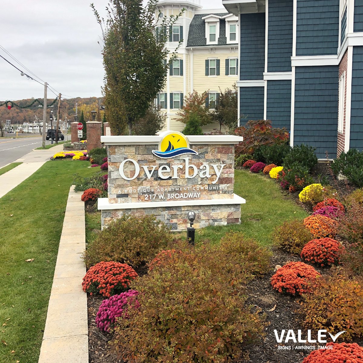 vallesigns's tweet photo. Elevating the entrance to #overbayapartmentcommunity, this monument sign is more than just a marker; it's a work of art.

☎ (516) 408-3440
📍55 Decker St, Copiague, NY 11726
🌐https://t.co/m8msO4ZlMk https://t.co/mWYEccd6jk