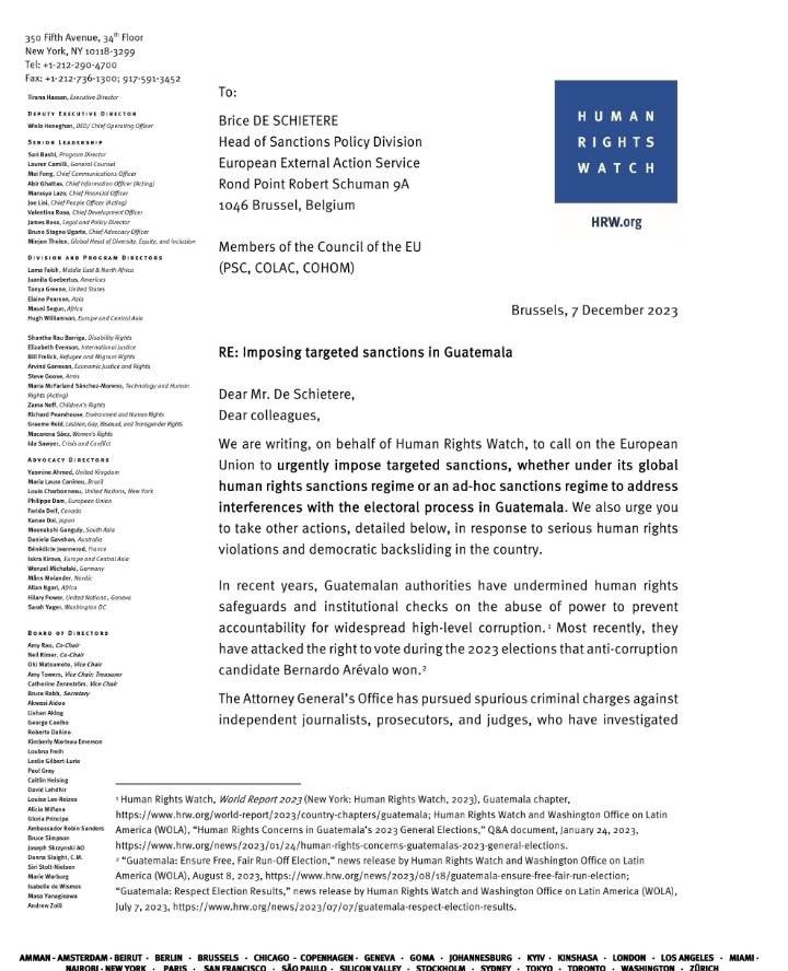 ManfredoGuate's tweet photo. 🚨URGENTE 🚨 “Human Rights Watch pide a la UNIÓN EUROPEA 🇪🇺 imponer sanciones por interferir en el proceso electoral”
“La carta firmada por los directores de HUMAN RIGHTS WATCH pide a la Unión Europea sancionar a Consuelo Porras, Rafael Curruchiche, Cinthia Monterroso y Fredy Orellana por la persecución que han emprendido durante este proceso”
📌Además el documento indica: “La Fiscalía General ha presentado acusaciones penales espurias contra periodistas, fiscales y jueces independientes, quienes han investigado” 👇🏾👁️