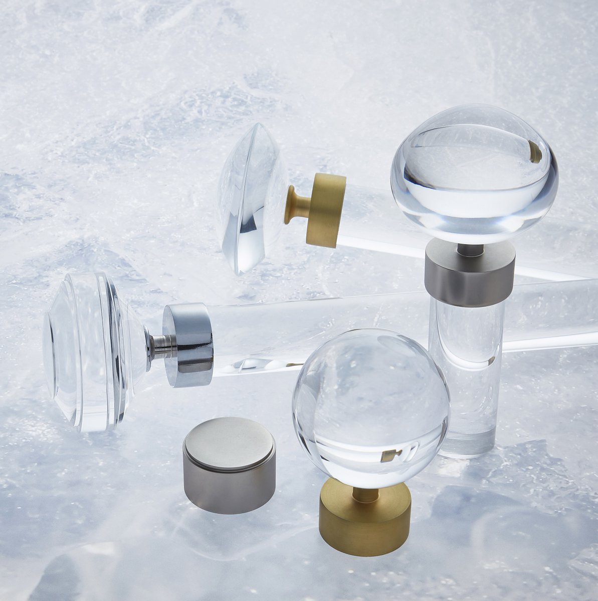 Beautiful interiors deserve beautiful accessories, and our contemporary acrylic pole range Ice certainly adds a luxurious, clean aesthetic to any scheme. Making a stylish statement through a combination of clear translucent acrylic and modern metal accents.