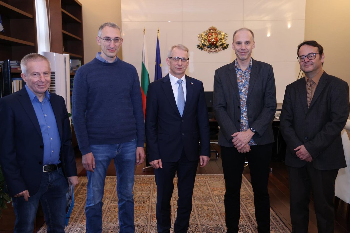 MPI-CBG Dresden (@mpicbg) on Twitter photo The Bulgarian Prime Minister, Nikolay Denkov, <a href="/GovBulgaria/">Министерски съвет</a> met with representatives <a href="/mpicbg/">MPI-CBG Dresden</a> & the Institute of Molecular Biology (IMB) on Dec. 5 to talk about a planned new Biomedical Research and Technology Center for Excellence (BioMedRТC) in Sofia. mpi-cbg.de/news-outreach/… The Bulgarian Prime Minister, Nikolay Denkov, <a href="/GovBulgaria/">Министерски съвет</a> met with representatives <a href="/mpicbg/">MPI-CBG Dresden</a> & the Institute of Molecular Biology (IMB) on Dec. 5 to talk about a planned new Biomedical Research and Technology Center for Excellence (BioMedRТC) in Sofia. mpi-cbg.de/news-outreach/…