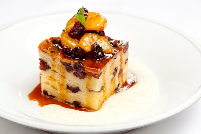 pipeandglass's tweet photo. White chocolate and semi dried cranberry bread and butter pudding, spiced clementine suzette, cardamom custard.
This seasonal favourite is back!
#pudding #pud #Yorkshire #cranberry #breadbutterpudding #pipeandglass #michelinpub #foodielife #foodiegram https://t.co/sEoBCXeEar